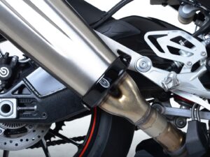 Exhaust Protector for the BMW S1000RR ’15-’18 & Honda GB350S ‚Äô25- (front of muffler type)